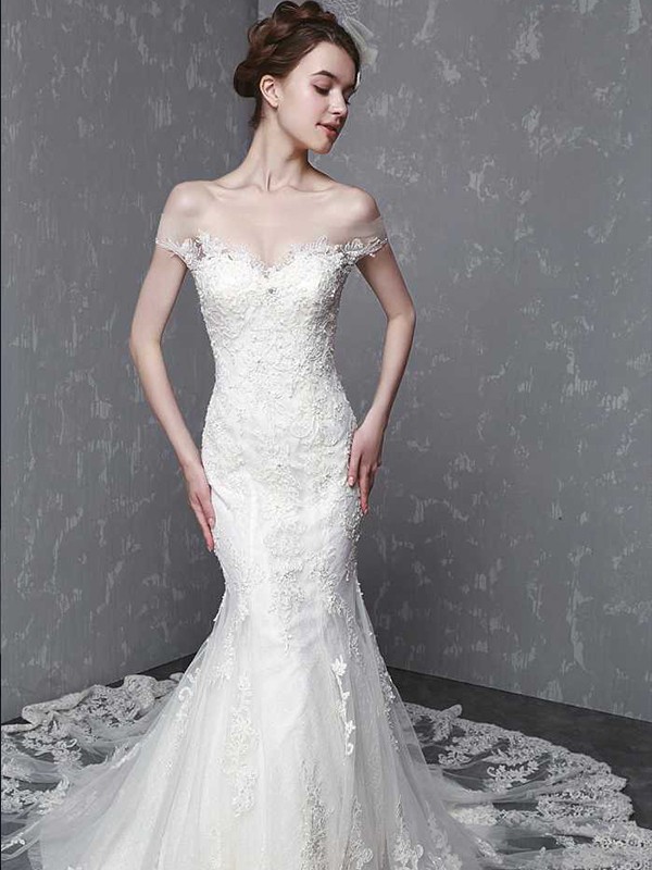 诺百丽婚纱2022秋冬季白色礼服