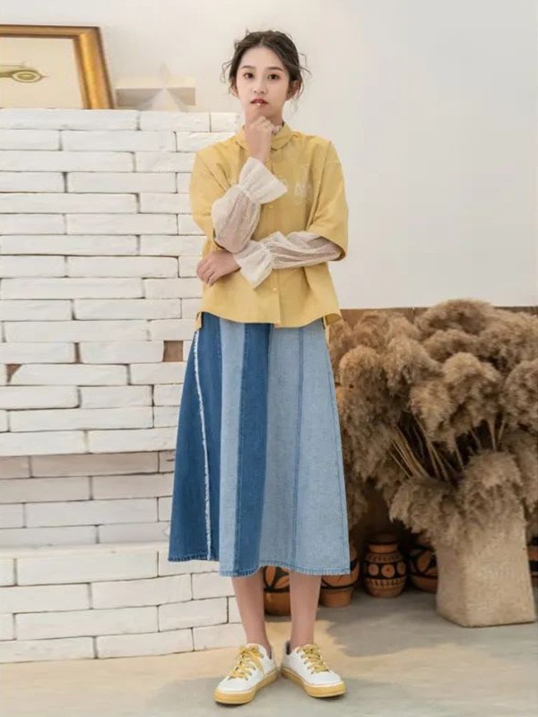 云上写生女装2022秋冬季黄色T恤