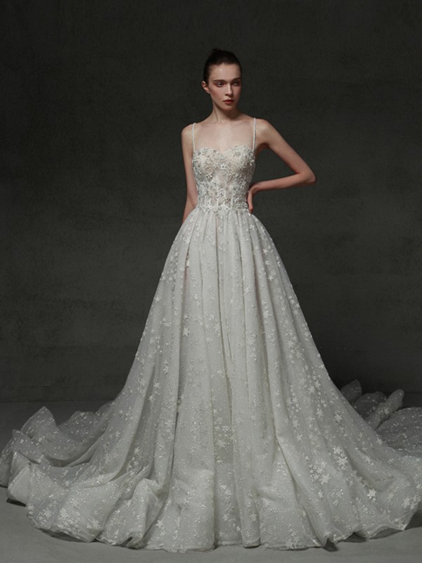 衣纱女装2022秋冬季白色礼服