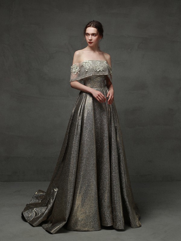 衣纱女装2022秋冬季银色礼服