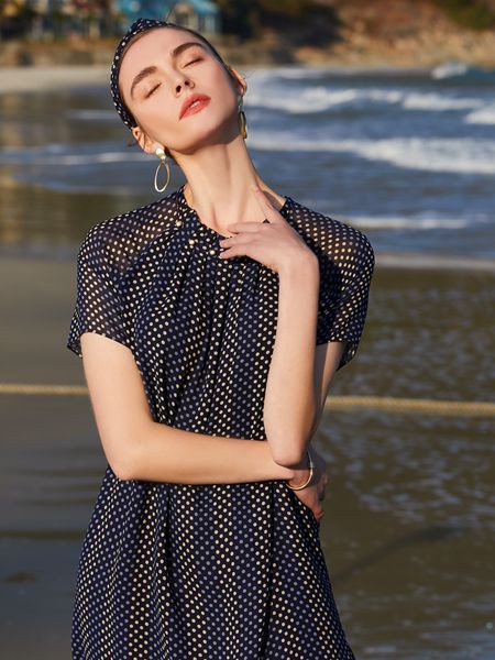 troobe~俏帛女装2022秋冬季黑色连衣裙