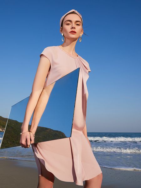 troobe~俏帛女装2022秋冬季粉色连衣裙