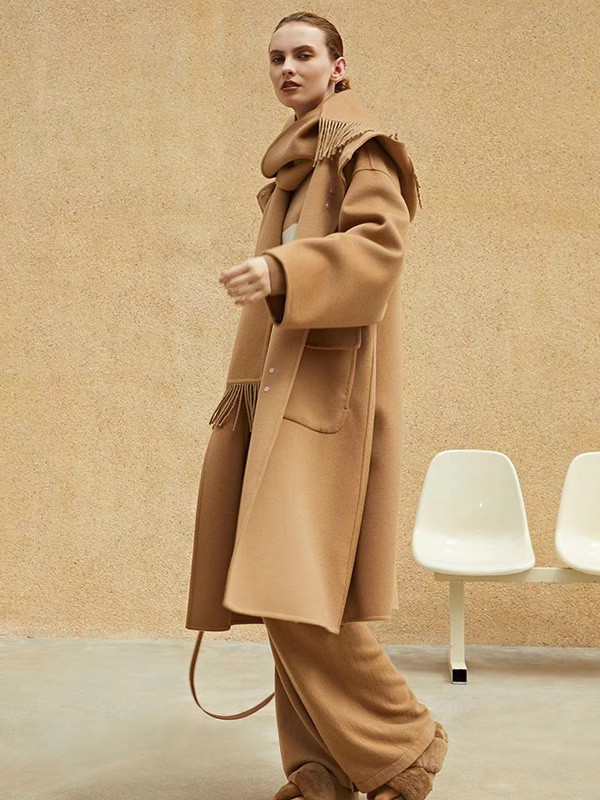 简诣2022秋冬季驼色大衣