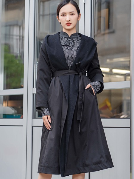 Effusive女装2022秋冬季黑色大衣