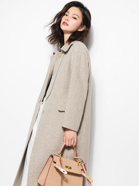 浙妮女装2022秋冬季米色大衣