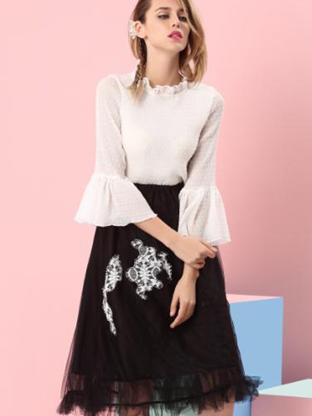 千面丽人女装2023春夏季白色雪纺衫