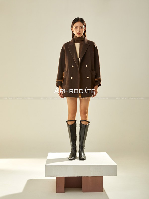 雅芙女装2022秋冬季军绿色打底衫