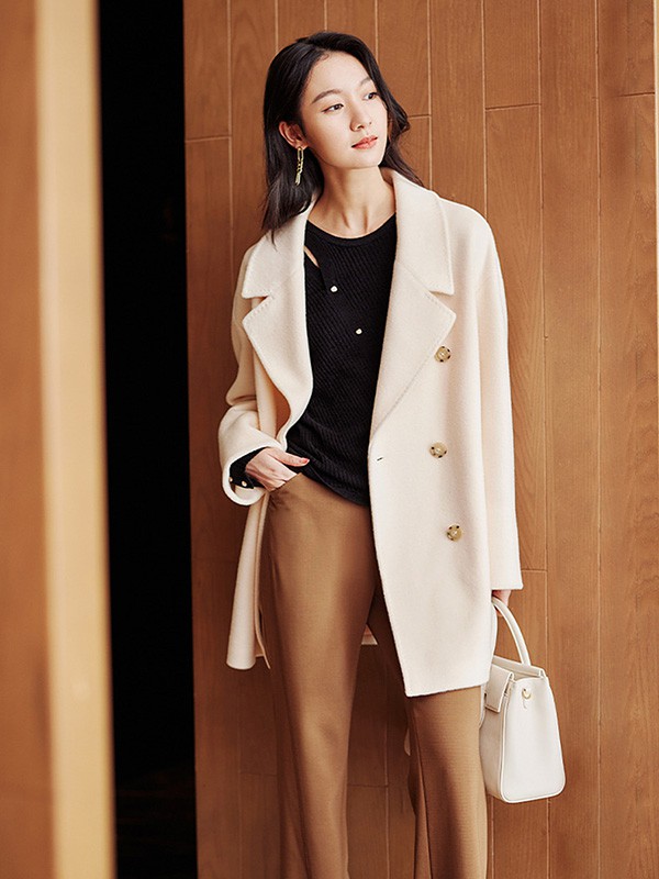 EP雅莹女装2022秋冬季米色大衣