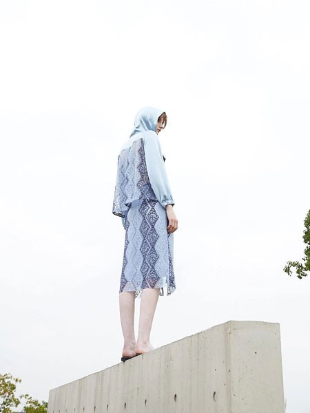 LUDICO女装2022秋冬季蓝色半身裙