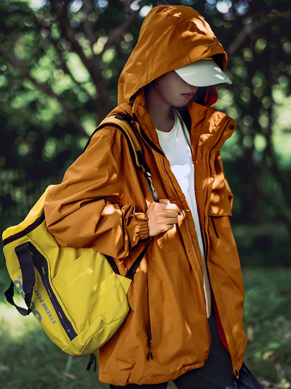 吉普2022秋冬季驼色外套