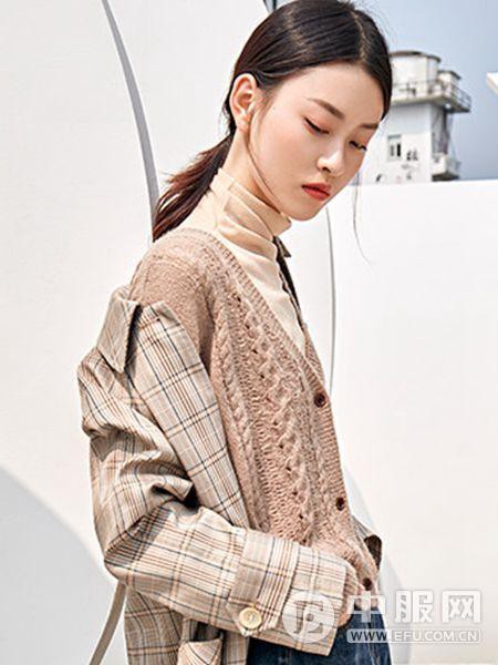 MOKA女装2022秋冬季粉色毛衣