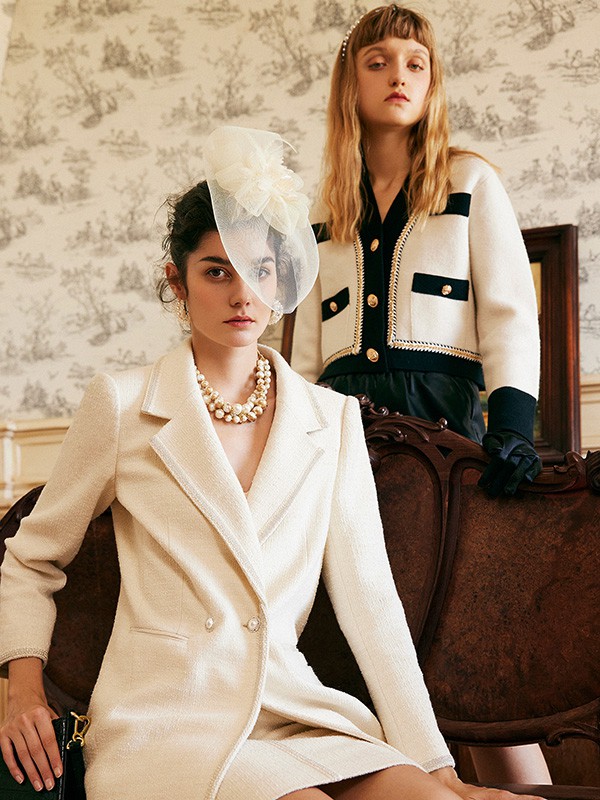 LAI睐女装2022秋冬季白色针织衫