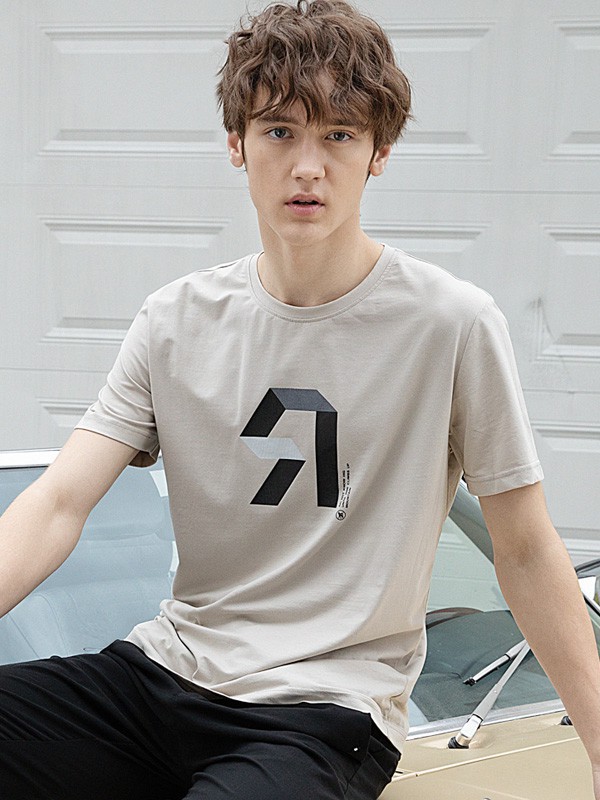 美特华菲2023春夏季米色T恤