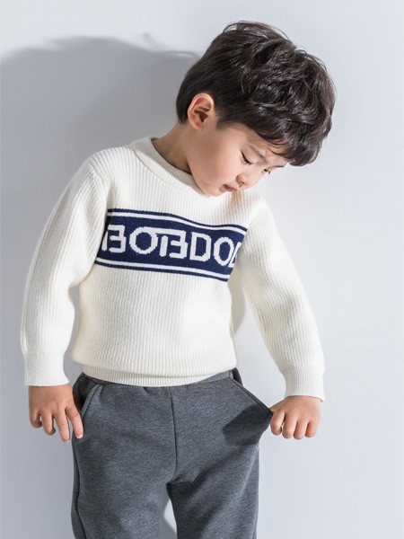 巴布豆童装2022秋冬季白色毛衣