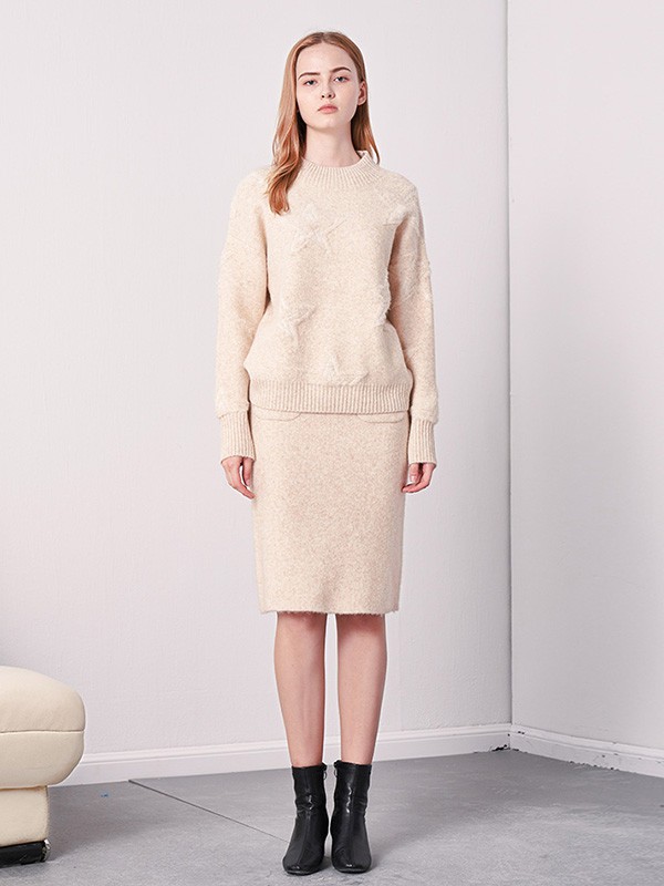 伊树女装2022秋冬季米色毛衣裙