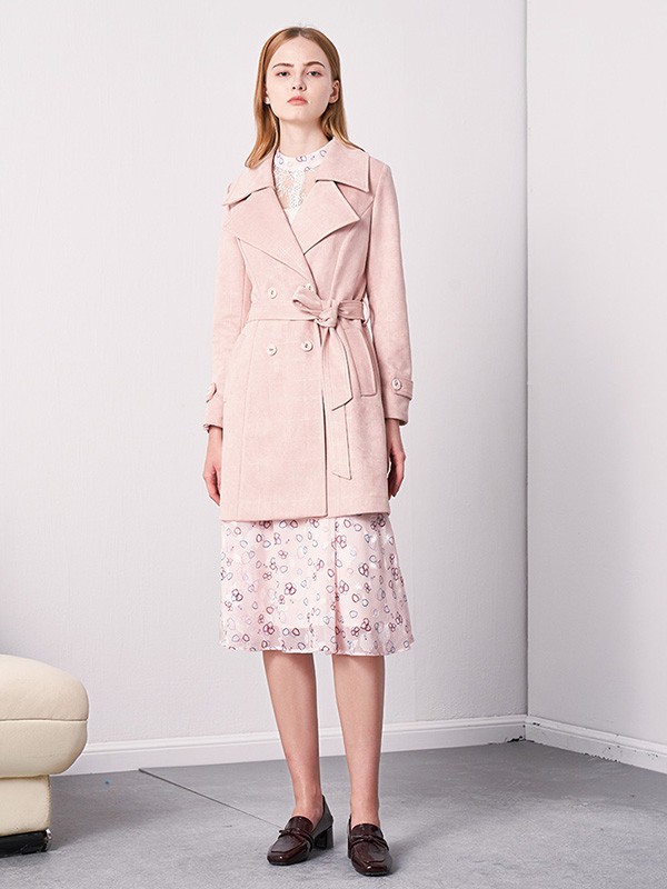 伊树女装2022秋冬季粉色风衣