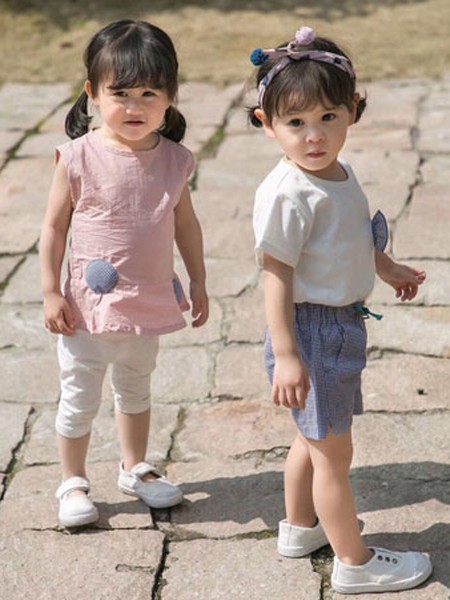 世纪童话童装2023春夏季橙色T恤