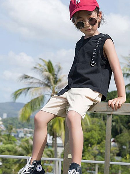 世纪童话童装2023春夏季白色短裤