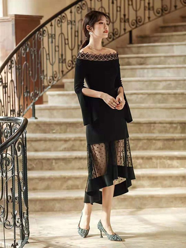 亘美女装2022秋冬季黑色连衣裙