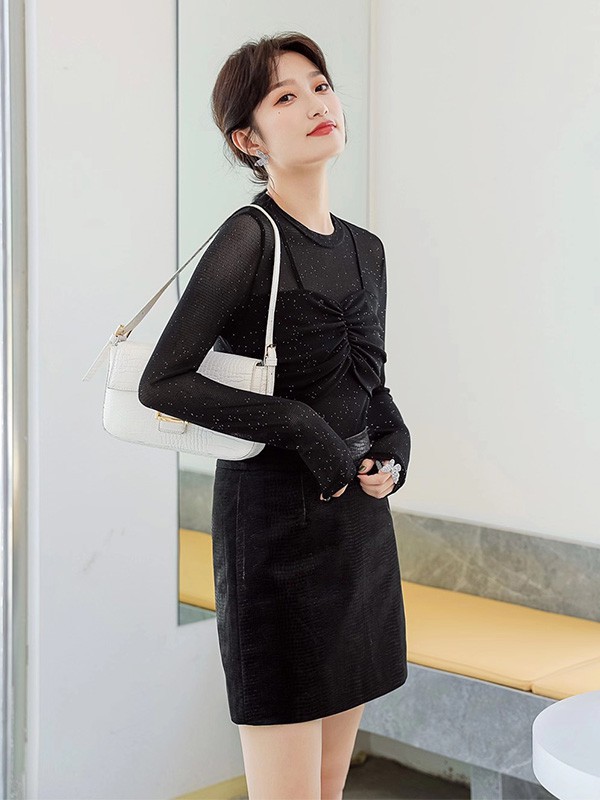 亘美女装2022秋冬季黑色连衣裙