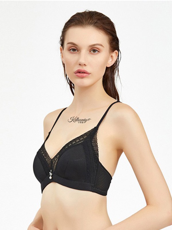 卡罗蜜2022秋冬季黑色时尚内衣