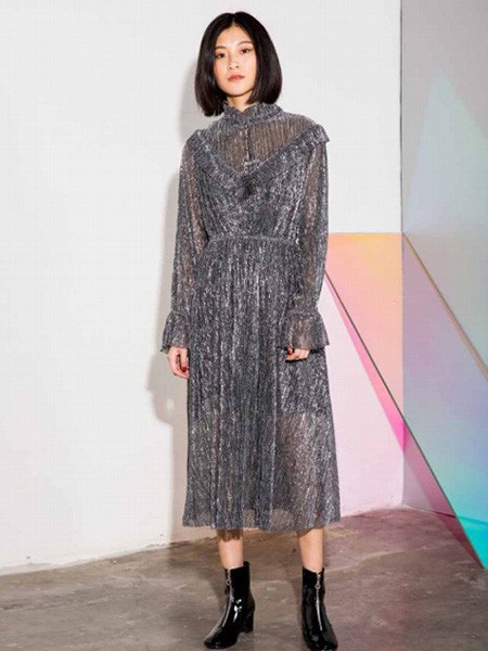 MDC女装2022秋冬季灰色连衣裙