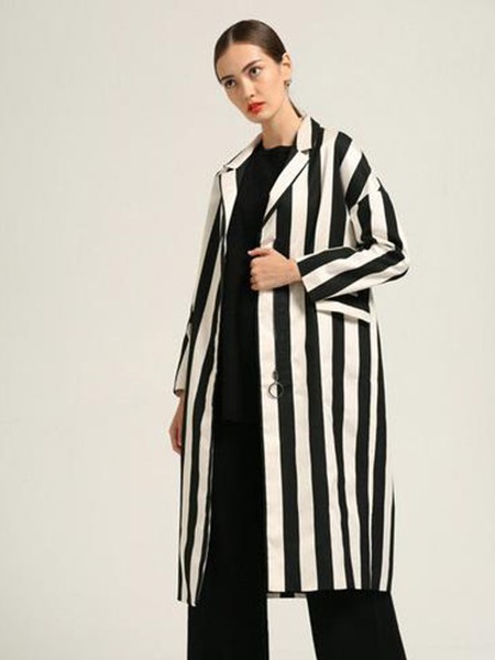 BOBO&TOTO女装2022秋冬季白色大衣