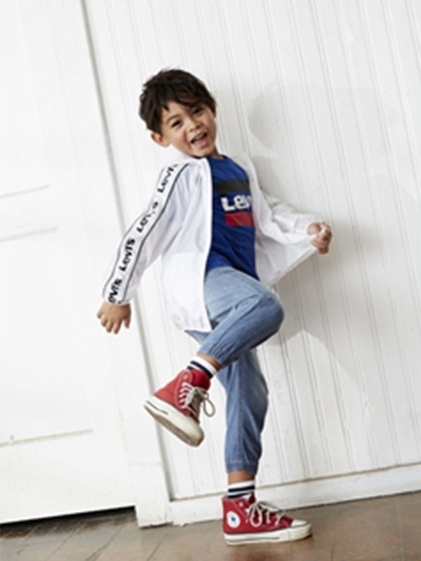 简所童装2022秋冬季白色外套