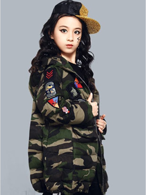 简所童装2022秋冬季军绿色棉服