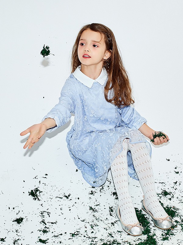 艾卡米勒童装2022秋冬季蓝色连衣裙