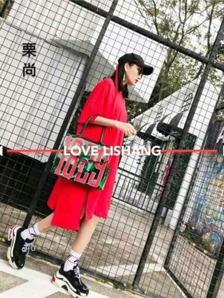 栗尚女装2022秋冬季红色连衣裙