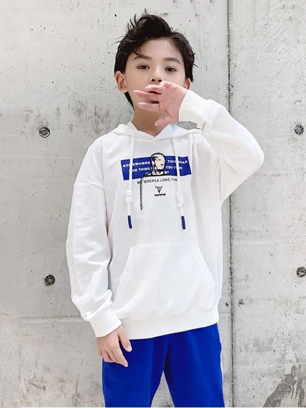 卡拉美童装2022秋冬季白色卫衣