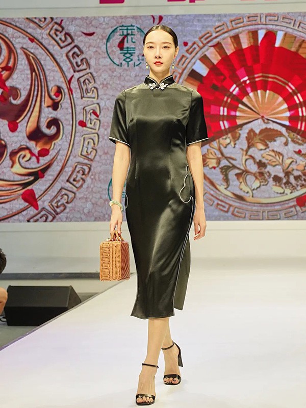 莱素女装2023春夏季黑色旗袍
