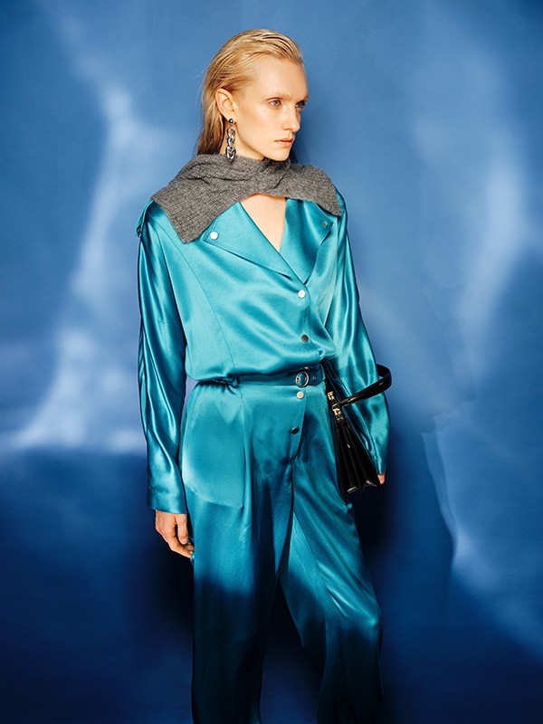 MYMO2022秋冬季蓝色衬衫