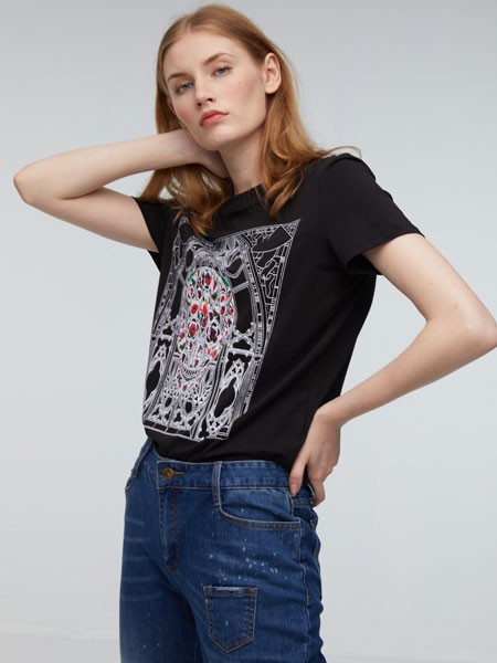 玛革诺施女装2023春夏季黑色T恤