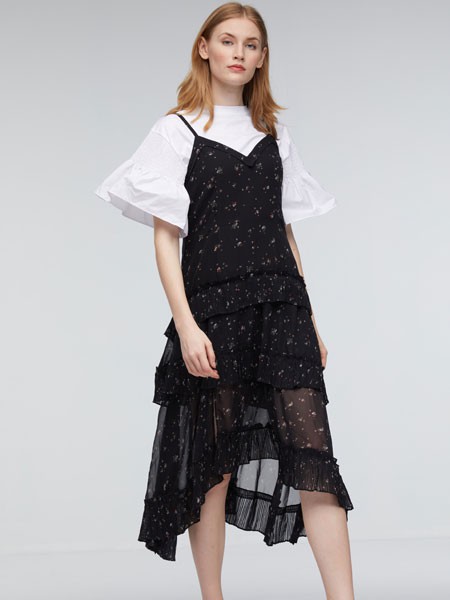 玛革诺施女装2023春夏季黑色吊带裙