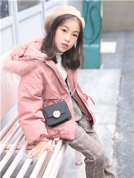 童淘库2022秋冬季粉色棉服