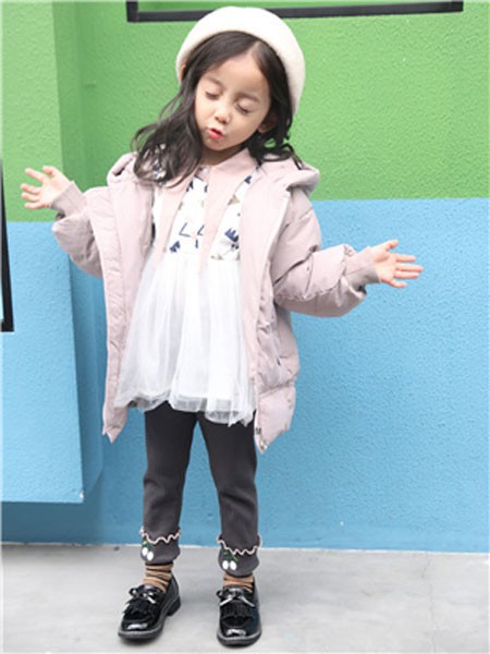 童淘库2022秋冬季白色连衣裙