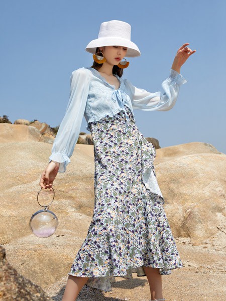 壹加唯弋女装2022春夏季灰色吊带裙