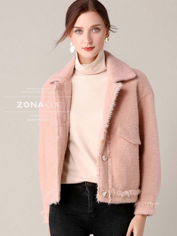 左娜2022秋冬季粉色大衣