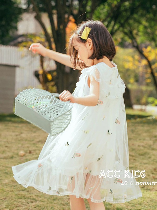 爱西西童装2023春夏季白色连衣裙