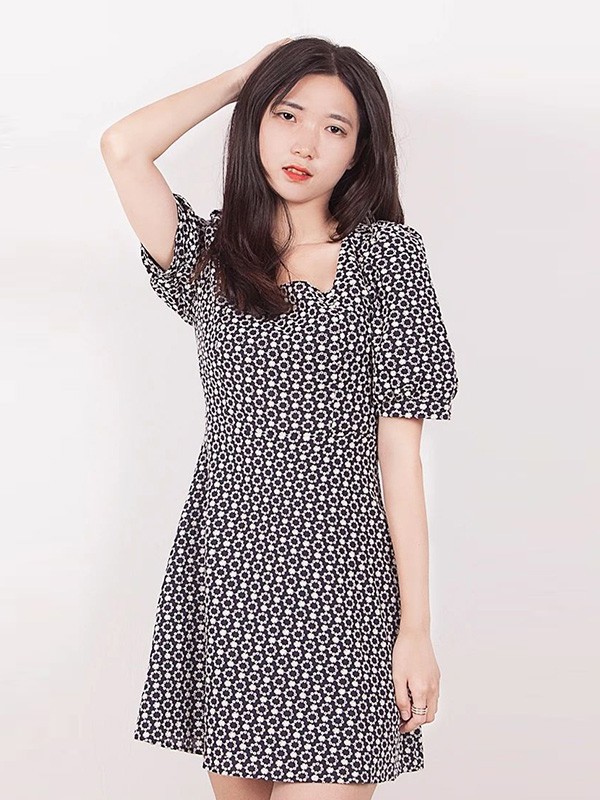 提图斯女装2023春夏季黑色连衣裙