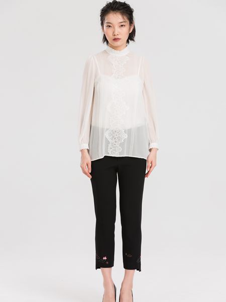 秦艺女装2023春夏季白色上衣