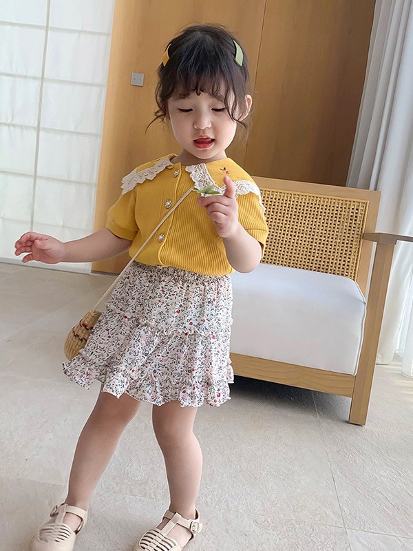 爱尚哆哆咪童装2023春夏季白色短裙