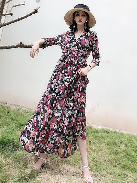 女衣号2023春夏季黑色连衣裙