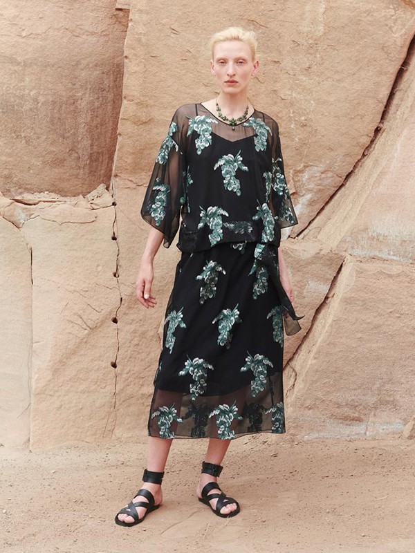 msmin2022秋冬季黑色连衣裙