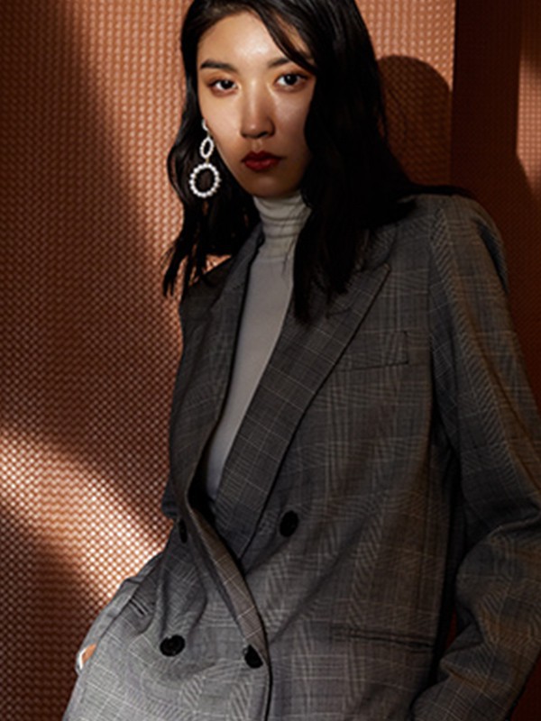 慕歌2022秋冬季灰色西装