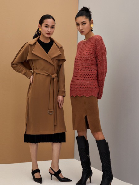 慕歌2022秋冬季咖啡色大衣