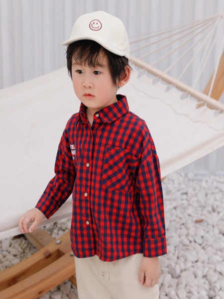 多啦啦童装2022秋冬季红色衬衫