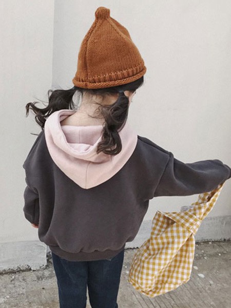 多啦啦童装2022秋冬季咖啡色大衣